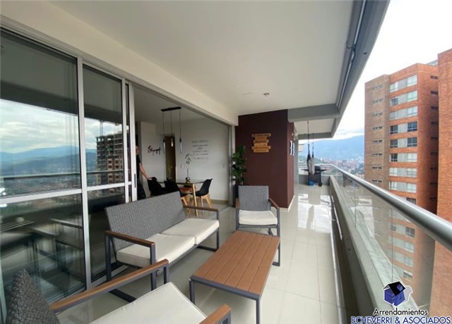 Apartamento en venta en Loma De Las Brujas, Envigado · foto 7 de 10