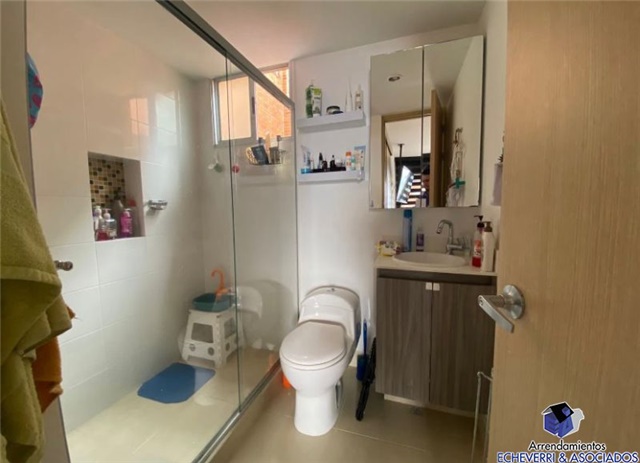 Apartamento en venta en Loma De Las Brujas, Envigado · foto 9 de 10