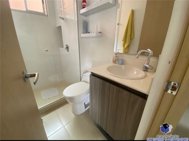 Apartamento en venta en Loma De Las Brujas, Envigado · foto 10 de 10