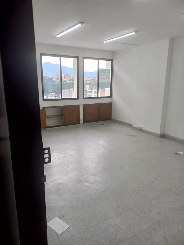 Oficina en Arriendo - Vista 4