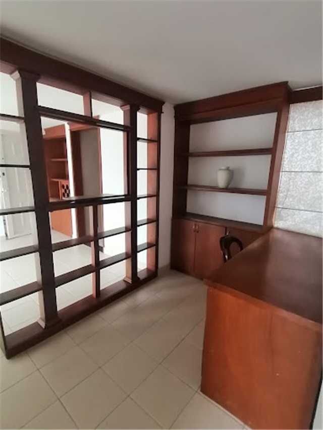 Piso – Bogotá, Localidad Engativá - Más