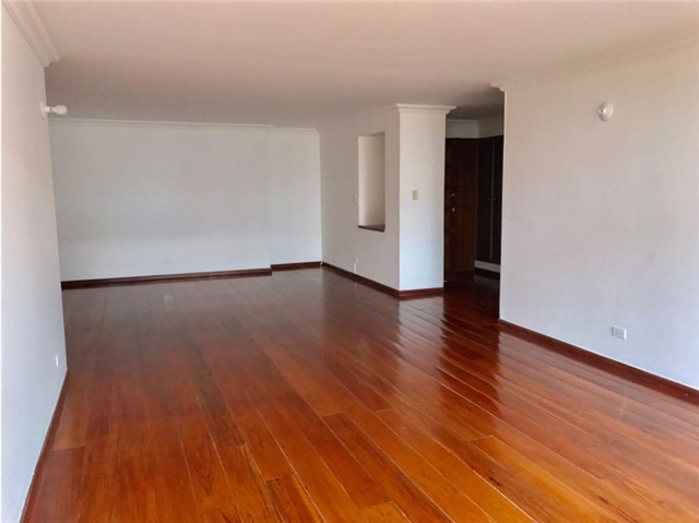 Piso – Bogotá, El Refugio - Más