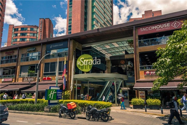 Local en Arriendo - Vista 2