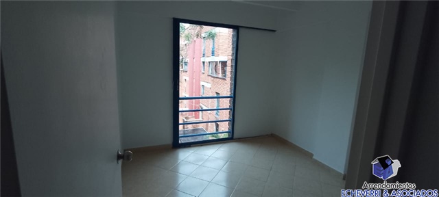 Apartamento en venta en Loma Del Escobero, Envigado · foto 3 de 15