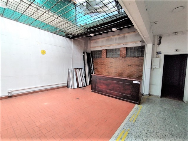 Local en arriendo en Villa Nueva, Medellín, 310 m² · foto 13 de 17