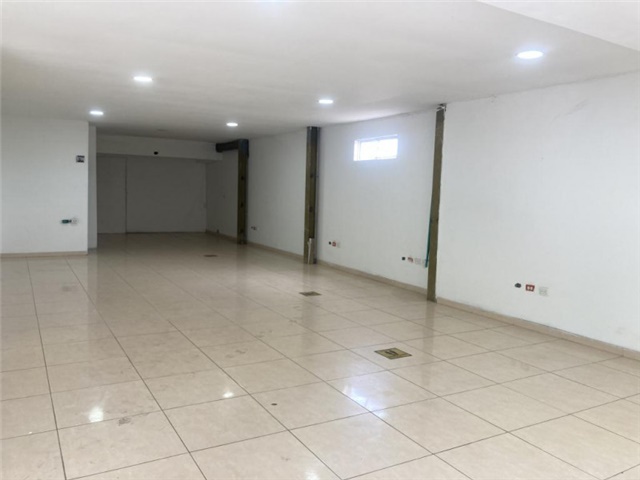 Local en Arriendo - Vista 2