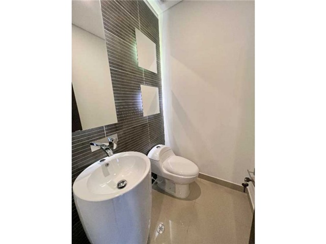 Apartment in Bogotá, Santa Bárbara, Localidad Usaquén - More