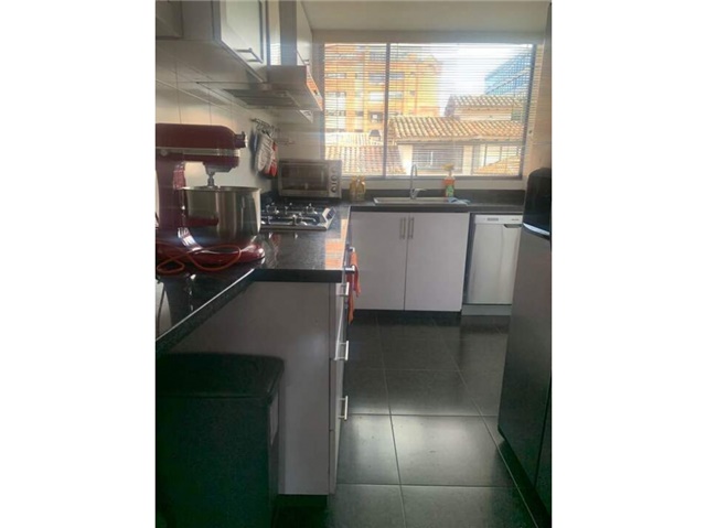 Piso – Bogotá, Barrio La Carolina, Localidad Usaquén - Más