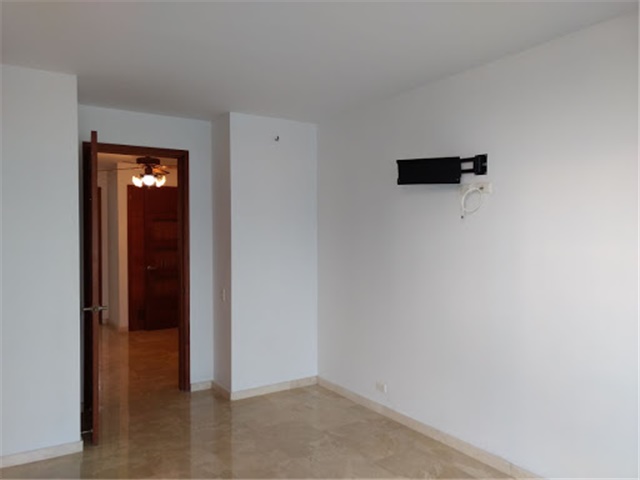 Apartamento en arriendo en Manga, Cartagena · foto 3 de 7