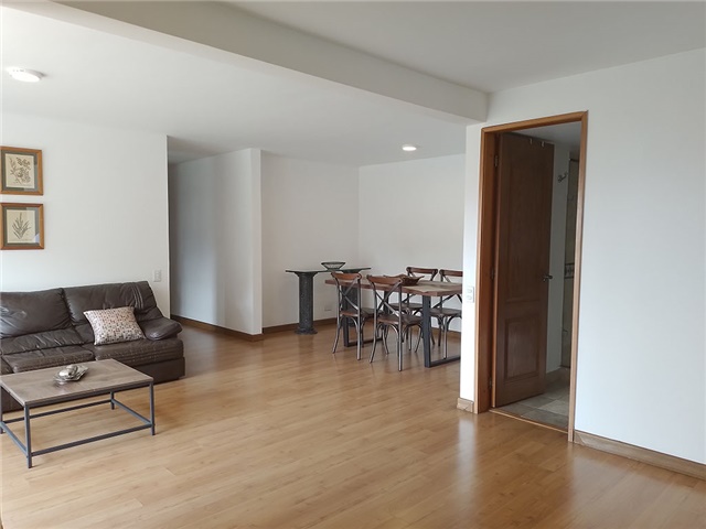 Apartamento en arriendo en Los Balsos No.2, Medellín · foto 3 de 17