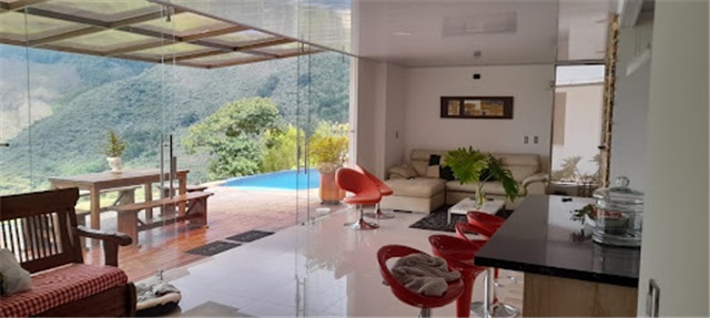Casa de 4 alcobas en venta en Niquia, Bello, 320 m² · foto 3 de 7