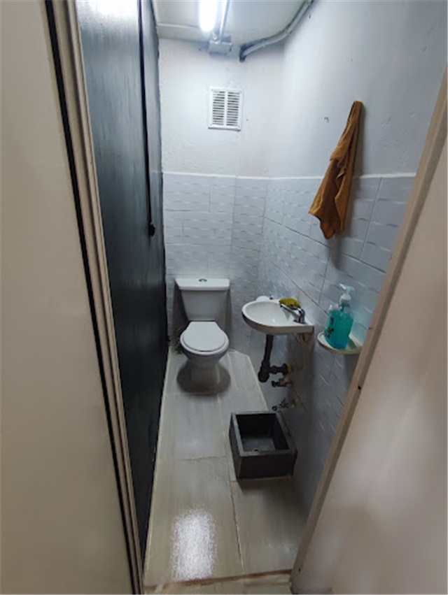 Local en Arriendo - Vista 2