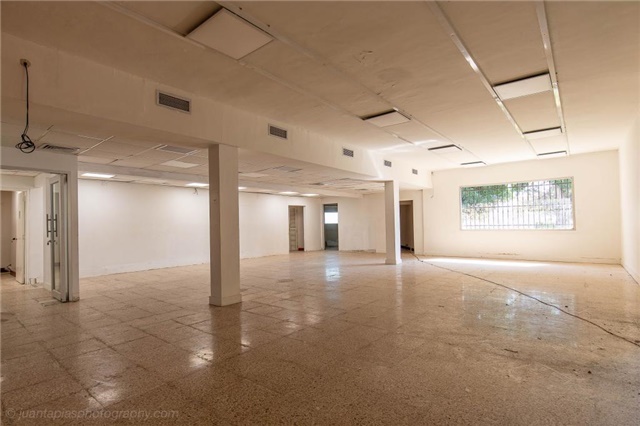 Local en Arriendo - Vista 2