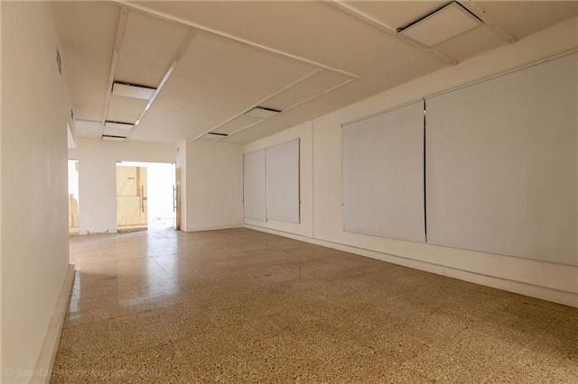 Local en Arriendo - Más