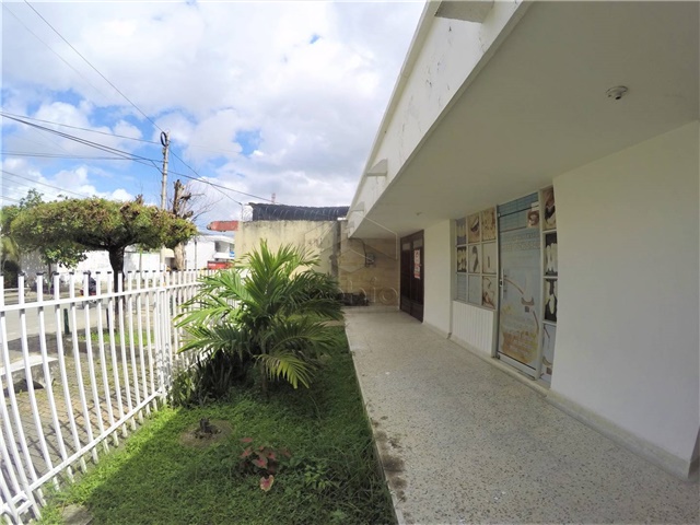 Casa en venta en Centro, Montería · foto 2 de 16
