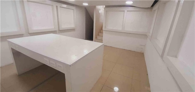 Local en Arriendo - Vista 2