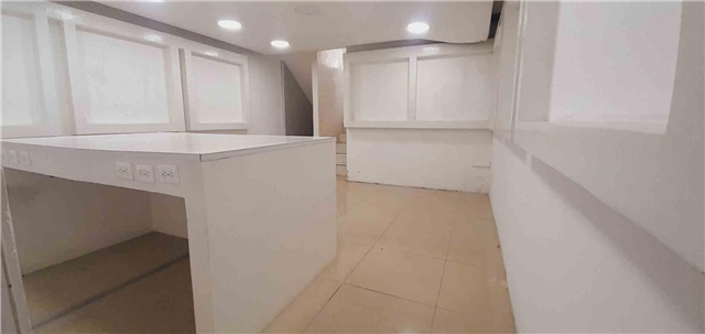 Local en Arriendo - Vista 3