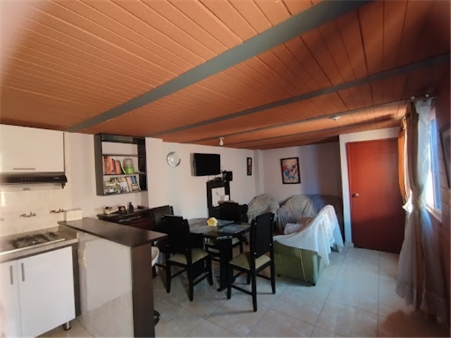 Casa de 5 alcobas en venta en La Paz, Bogotá, 268 m² · foto 3 de 24