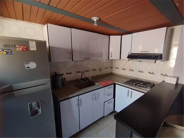 Casa de 5 alcobas en venta en La Paz, Bogotá, 268 m² · foto 6 de 24