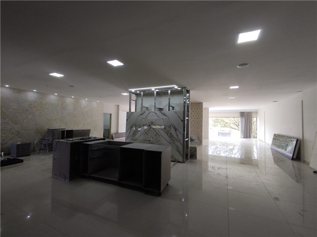 Local en Arriendo - Vista 4