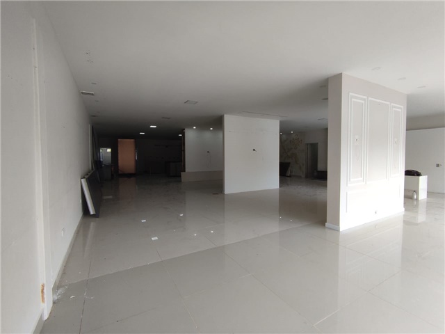 Local en Arriendo - Vista 5
