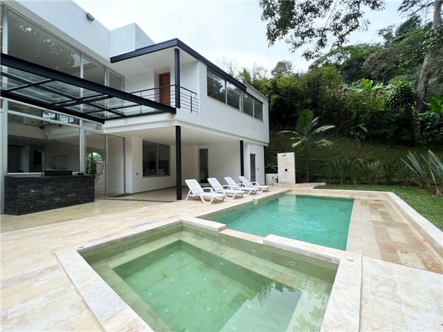 Casa de 5 alcobas en venta en El Tesoro, Medellín, 437 m² · foto 19 de 19