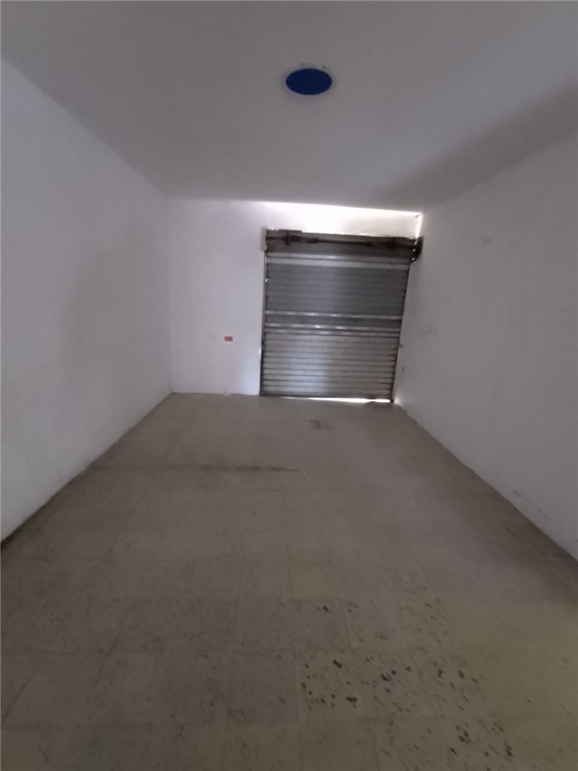 Local en Arriendo - Vista 2