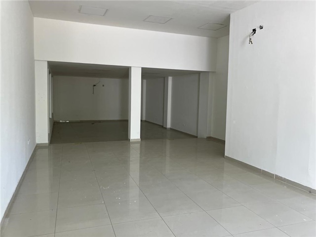 Local en Arriendo - Vista 2