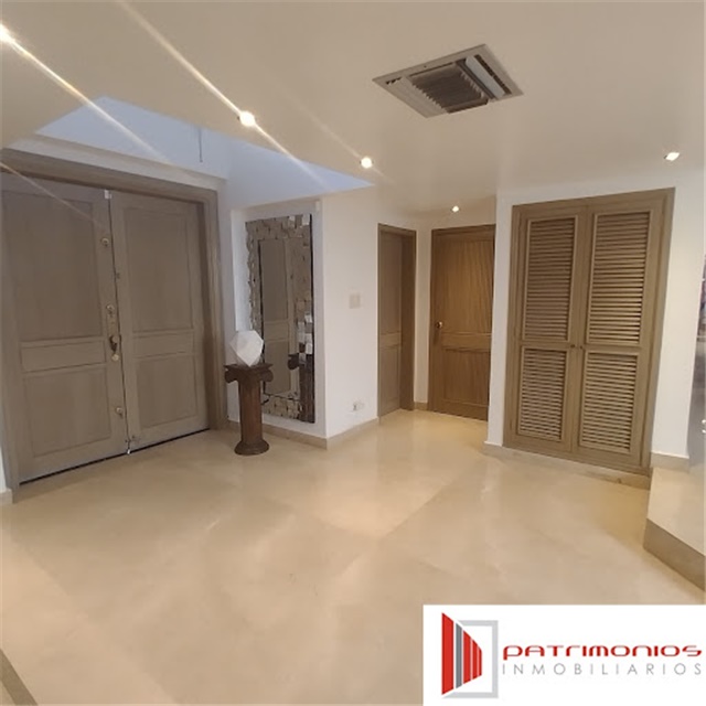Casa de 4 alcobas en venta en Altos De Riomar, Barranquilla, 630 m² · foto 4 de 24