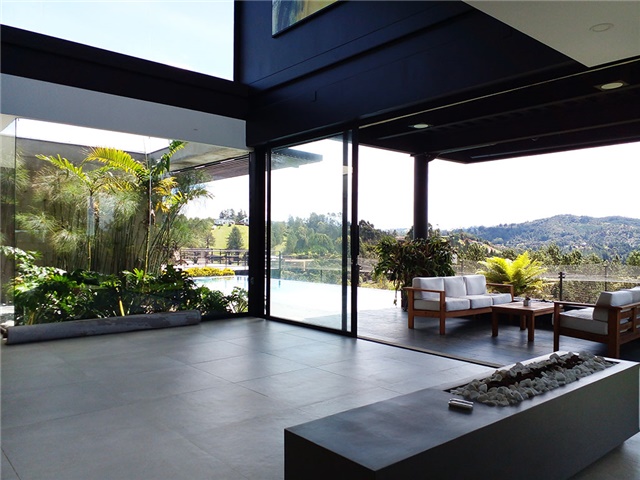 Casa de 3 alcobas en venta en Escobero, Envigado, 750 m² · foto 3 de 20