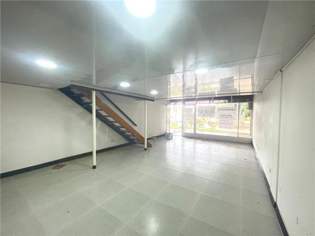 Local en Arriendo - Vista 2