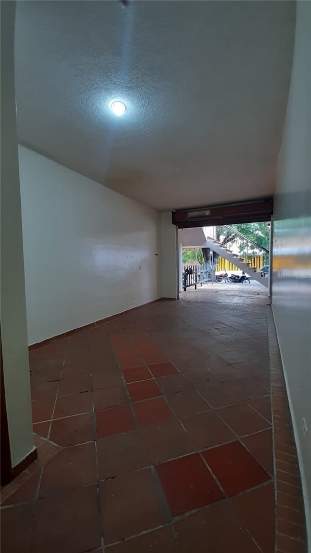 Local en Arriendo - Vista 5