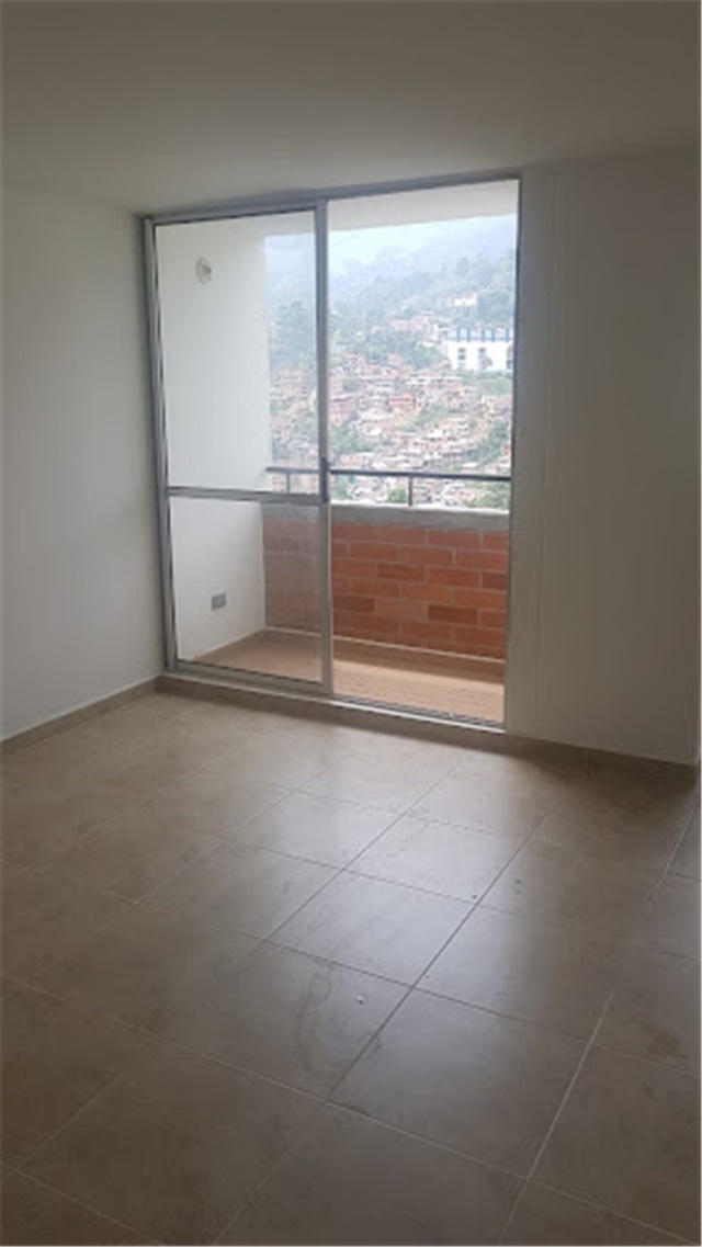 Apartamento en venta en La Tablaza, La Estrella · foto 2 de 24