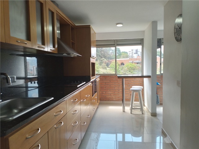 Apartamento en arriendo en Los Balsos No.2, Medellín · foto 8 de 17