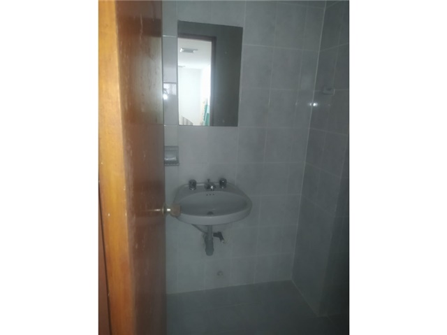 Local en Arriendo - Vista 4