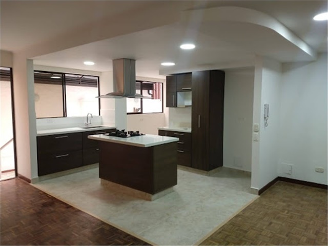 Apartment in Envigado, Valle de Aburrá - Vista 2