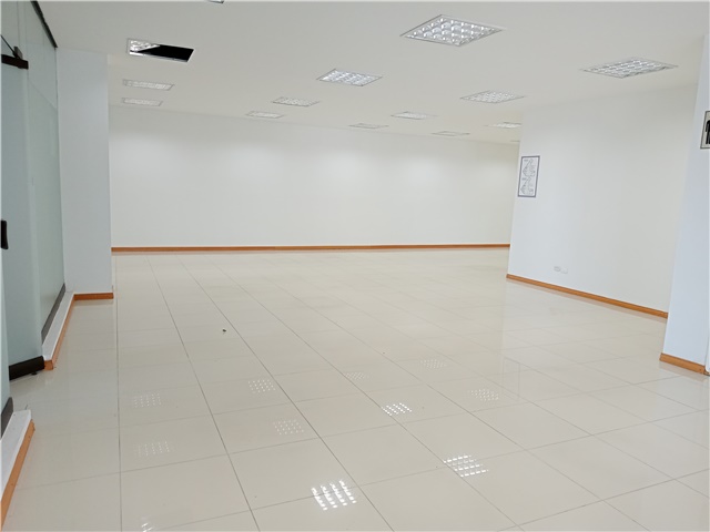Local en Arriendo - Vista 2