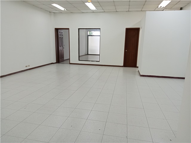 Local en Arriendo - Vista 3