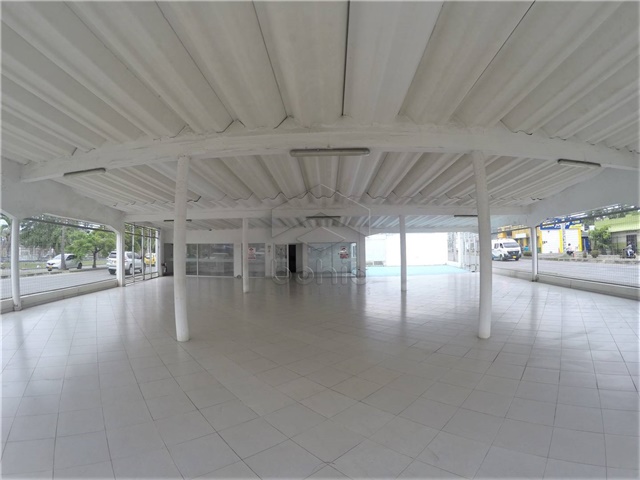 Local en arriendo en Los Laureles, Montería, 1912 m² · foto 2 de 15