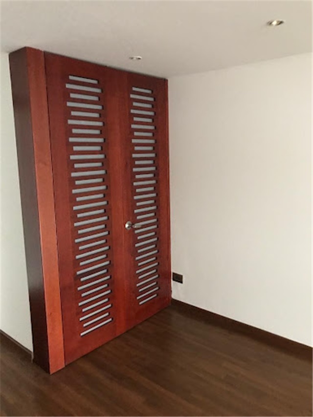 Piso – Bogotá, Chicó Lago - Más