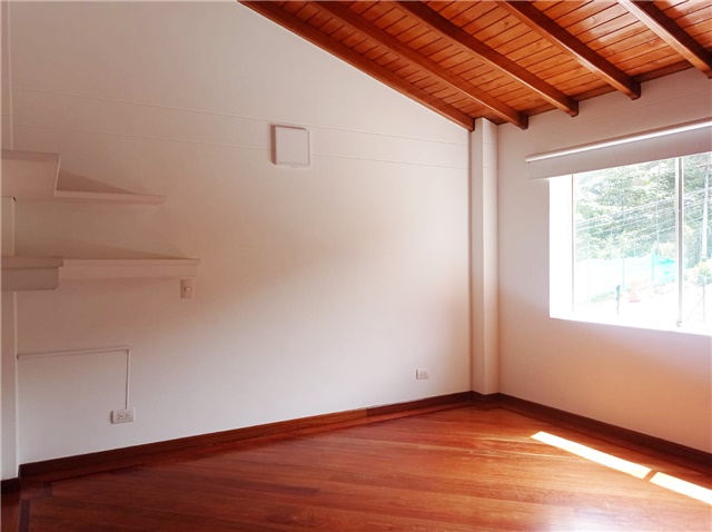 Casa de 5 alcobas en venta en El Tesoro, Medellín, 360 m² · foto 10 de 20