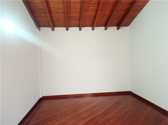 Casa de 5 alcobas en venta en El Tesoro, Medellín, 360 m² · foto 14 de 20