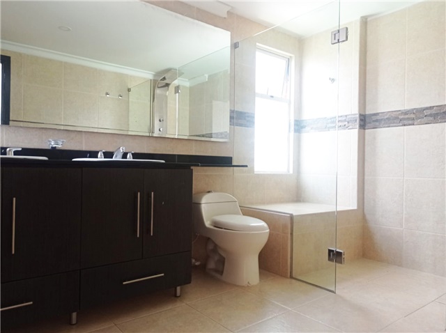Casa de 5 alcobas en venta en El Tesoro, Medellín, 360 m² · foto 16 de 20