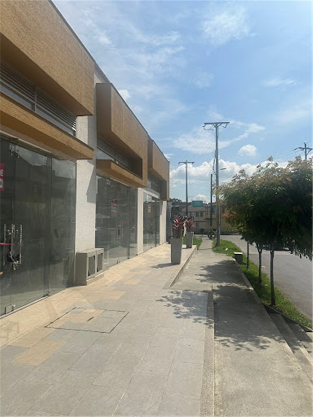 Local en Arriendo - Vista 2