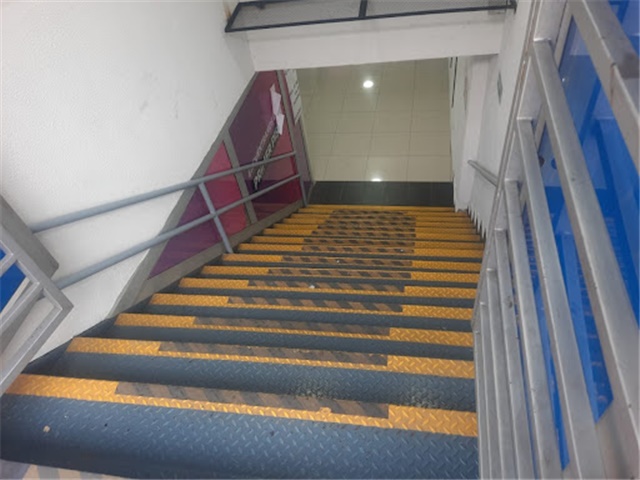 Local en Arriendo - Vista 4