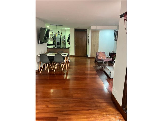 Piso – Bogotá, El Refugio - Vista 4