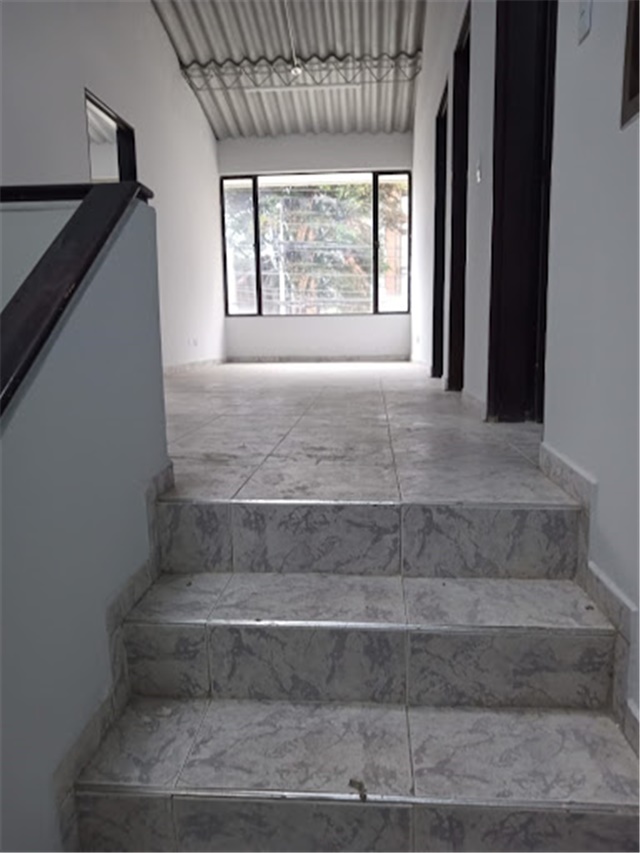 Local en Arriendo - Daugiau