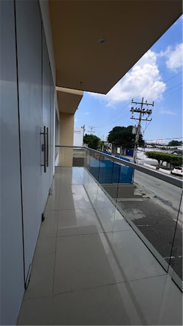 Oficina en Arriendo - Más