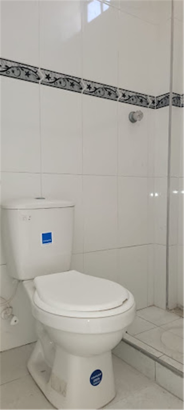 Local en Arriendo - Más