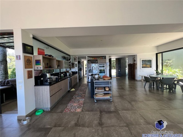 Casa de 3 alcobas en venta en El Carmen, El Retiro · foto 8 de 16
